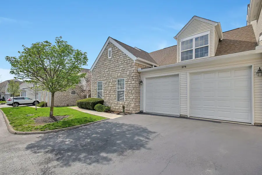 374 Sycamore Ridge Way, Columbus, OH 43230 - #3