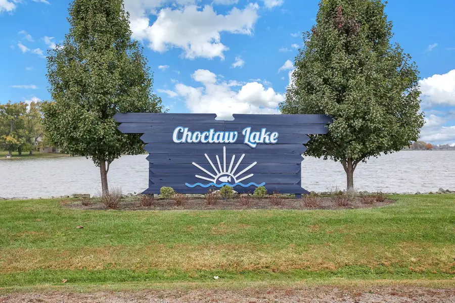 2460 Cherokee Drive, London, OH 43140 - #2