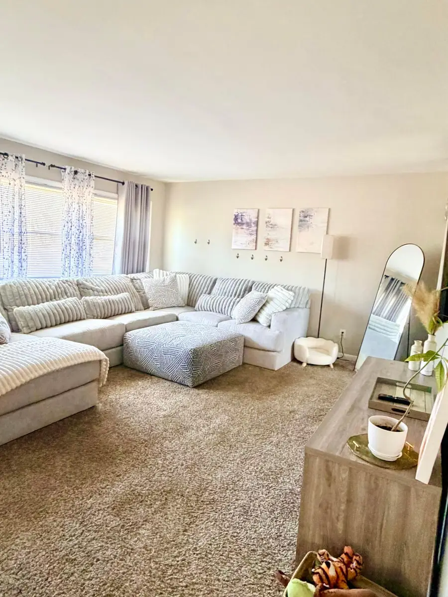 1450 Blaine Drive, Columbus, OH 43227 - #2