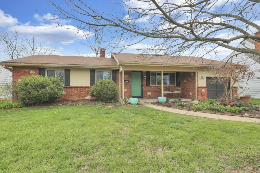 3181 Angela Drive, Grove City, OH 43123 - #2