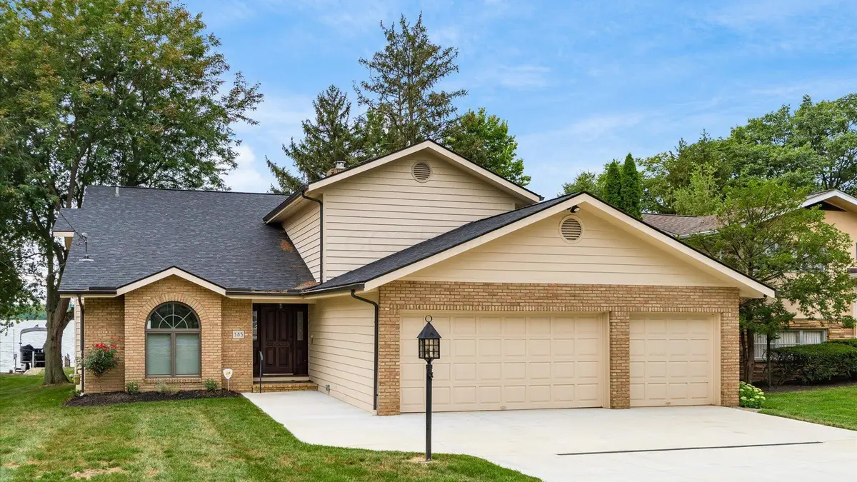 385 Lakeshore Drive W, Hebron, OH 43025 - #1