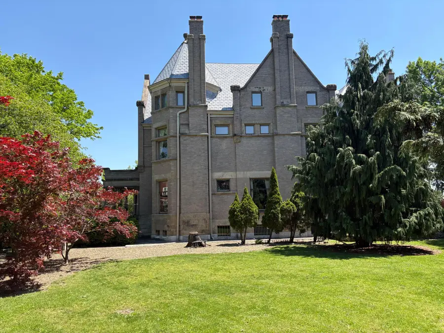 875 E Broad Street, Columbus, OH 43205 - #2