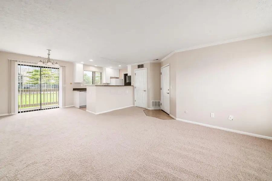 2727 Greystone Drive, Columbus, OH 43220 - #3