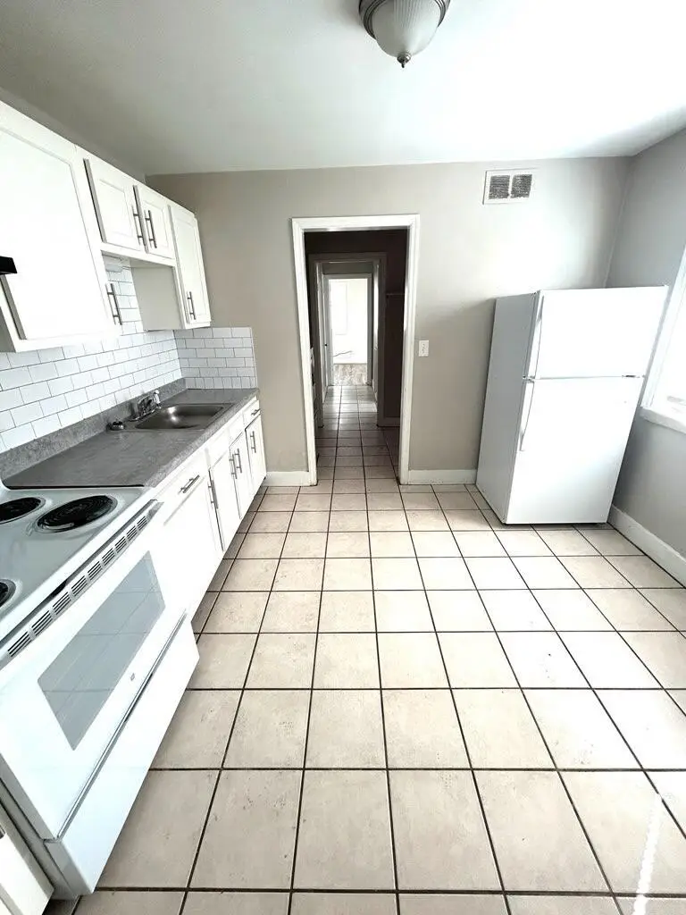 1051-1053 Republic Avenue, Columbus, OH 43211 - #3