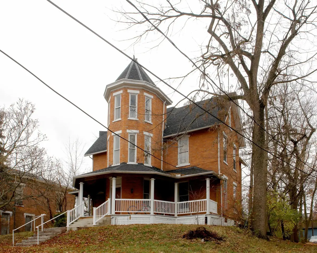 229 N Sandusky Street, Delaware, OH 43015 - #1