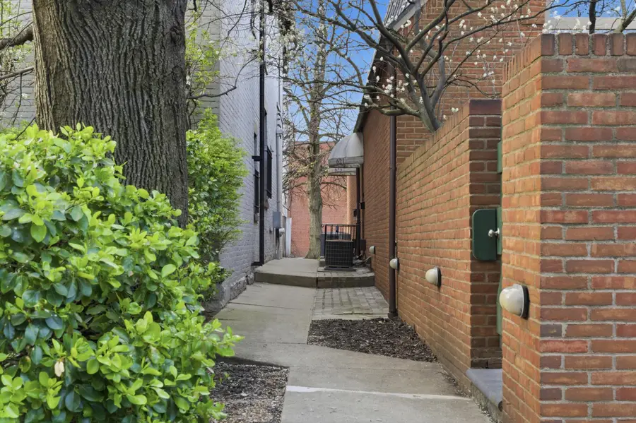 623 Franklin Avenue, Columbus, OH 43215 - #3