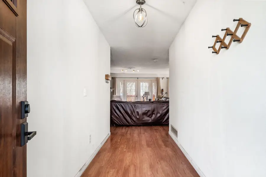 1650 Westbrook Drive, Columbus, OH 43223 - #3