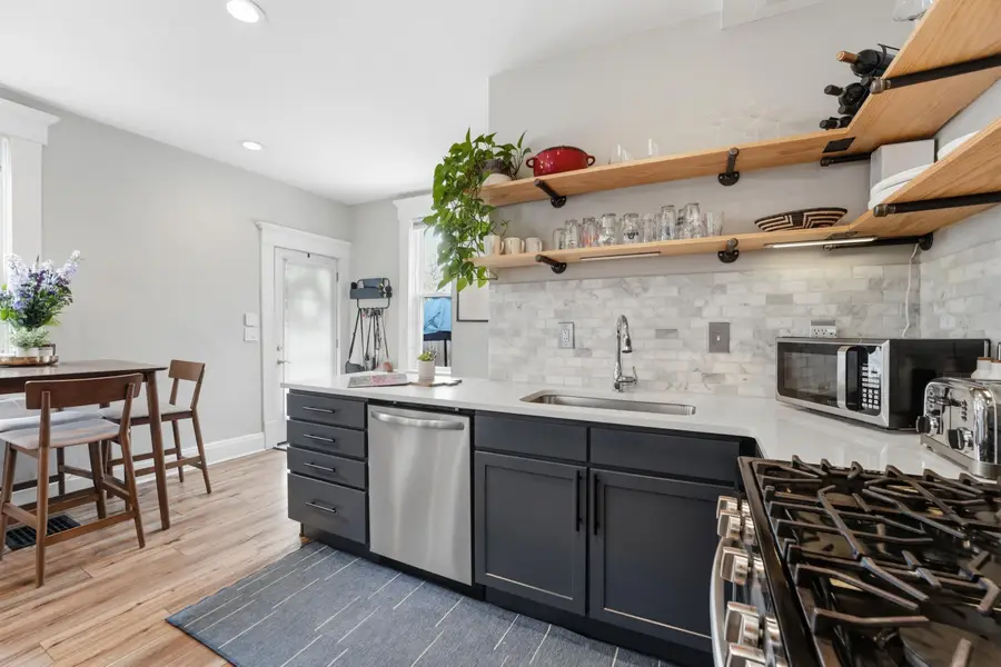 185 Nursery Lane, Columbus, OH 43206 - #2