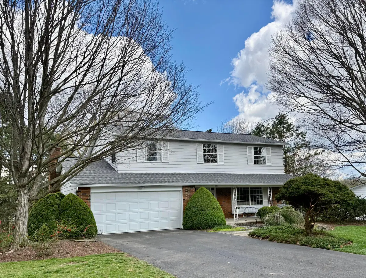 908 Clubview Boulevard N, Columbus, OH 43235 - #1