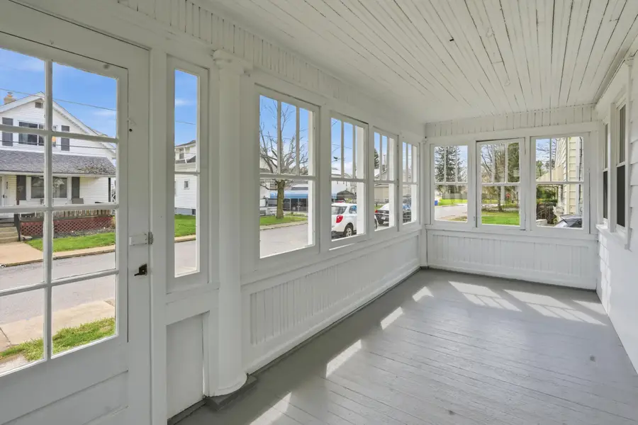 422 Snader Avenue, Ashland, OH 44805 - #3