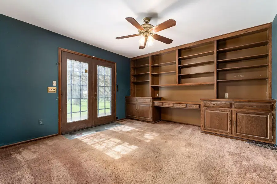 5605 Farms Drive, Columbus, OH 43213 - #3