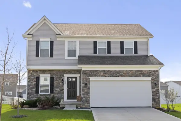 320 Rochdale Run, Delaware, OH 43015