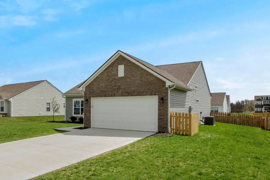414 Quincy Circle, London, OH 43140 - #3