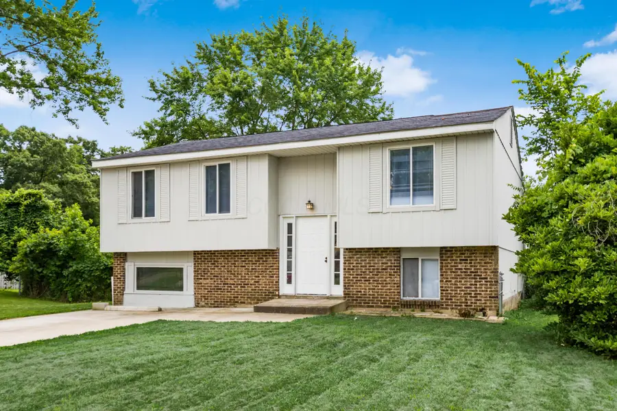 2621 Ipswick Circle, Columbus, OH 43224 - #3