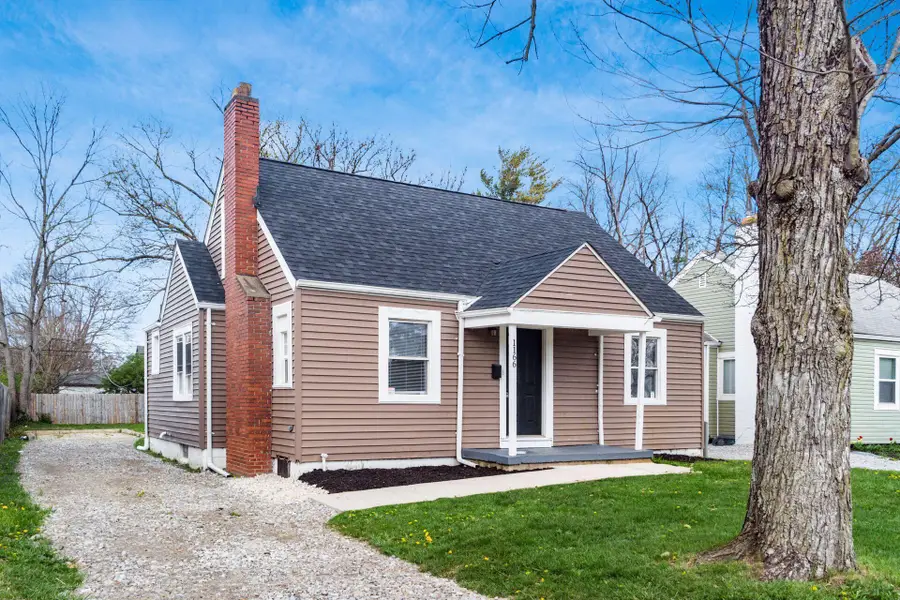 1166 E Woodrow Avenue, Columbus, OH 43207 - #3