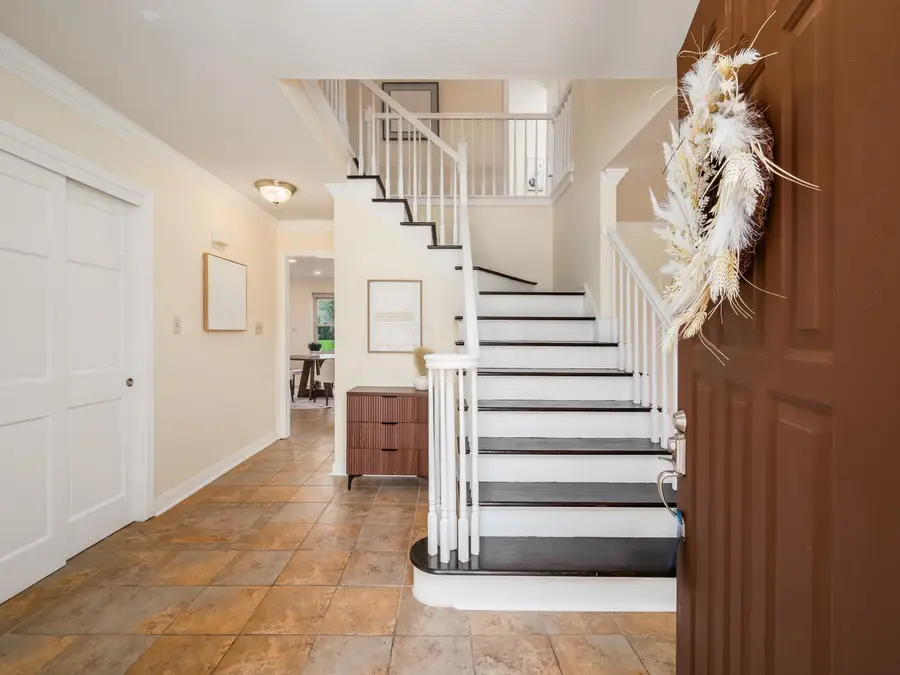 327 Whetstone Drive W, Powell, OH 43065 - #2