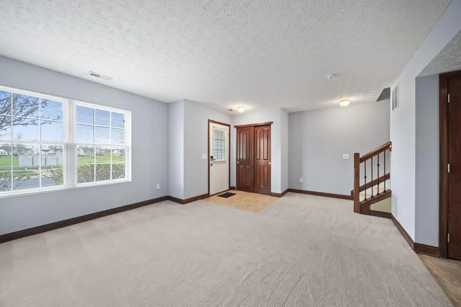 5935 Canyon Creek Drive, Dublin, OH 43016 - #2