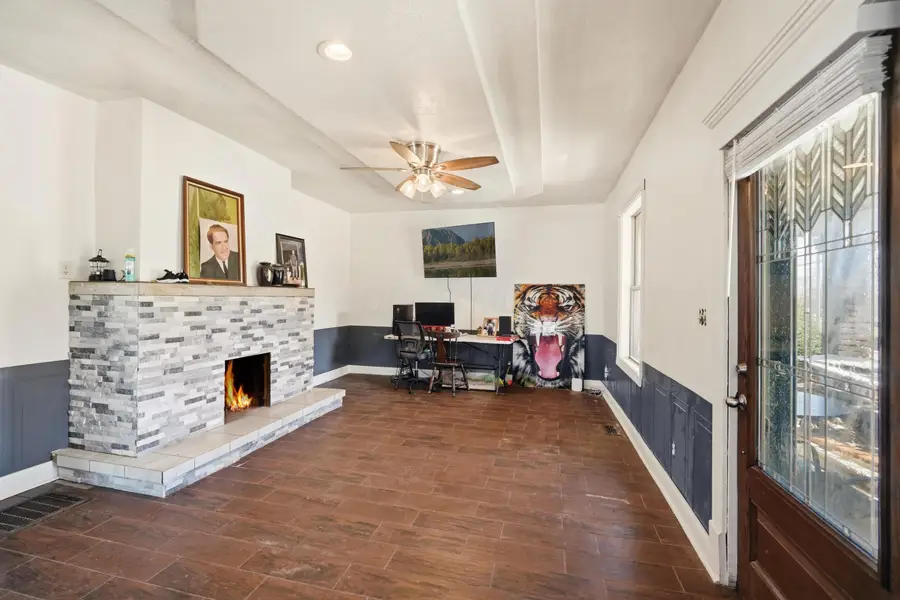 326 E 3rd Street, Ashland, OH 44805 - #3