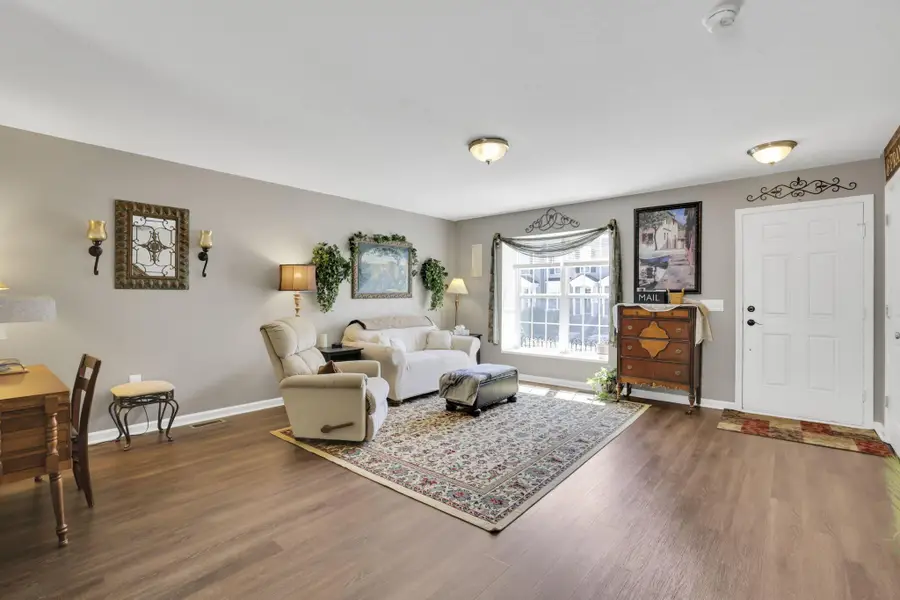 6534 Nottinghill Trail Drive, Canal Winchester, OH 43110 - #3