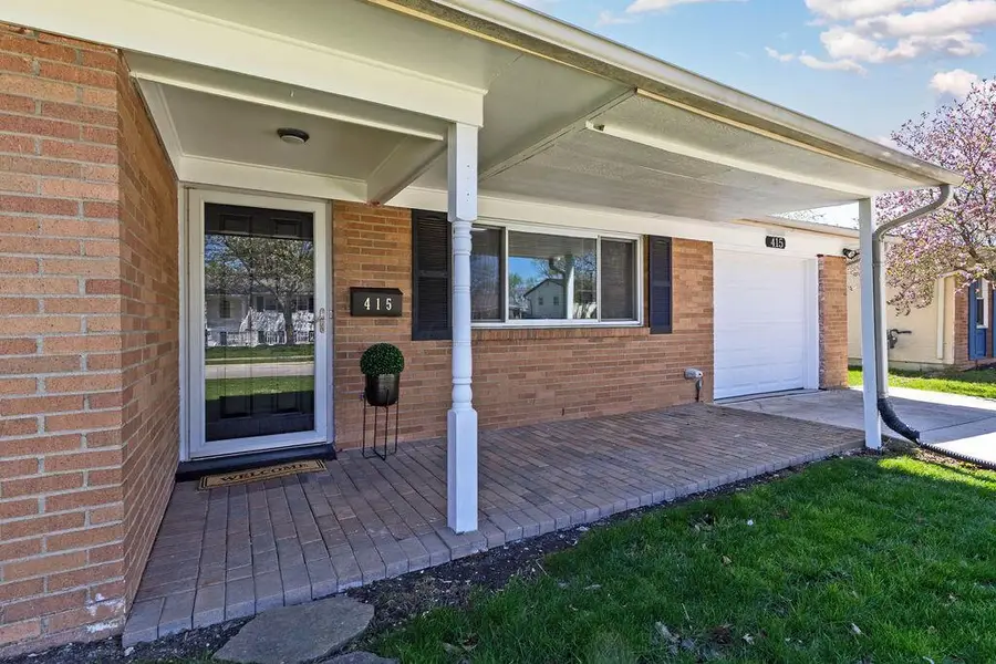 415 Denwood Drive S, Gahanna, OH 43230 - #3