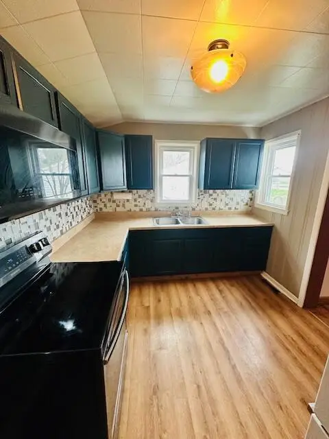 321 S Taylor Street, West Liberty, OH 43357 - #2