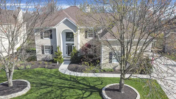 2935 Laura Place, Lewis Center, OH 43035