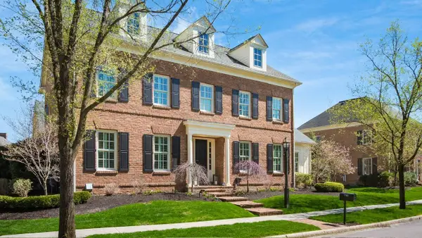 7705 Ogden Woods Boulevard, New Albany, OH 43054