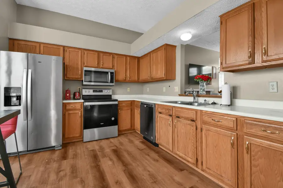 7592 Kittansett Lane, Pickerington, OH 43147 - #3