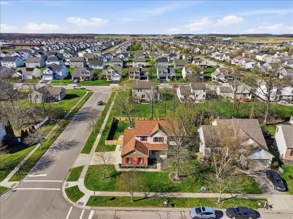 1829 Deer Crossing Drive, Marysville, OH 43040