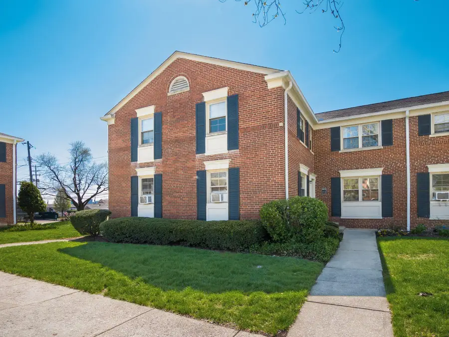 1775 Northwest Court, Columbus, OH 43212 - #2