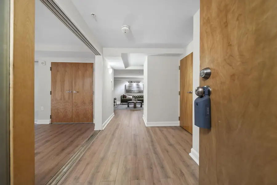 106 N High Street, Columbus, OH 43215 - #2