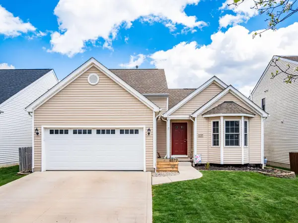 8572 Fernbrook Drive, Lewis Center, OH 43035