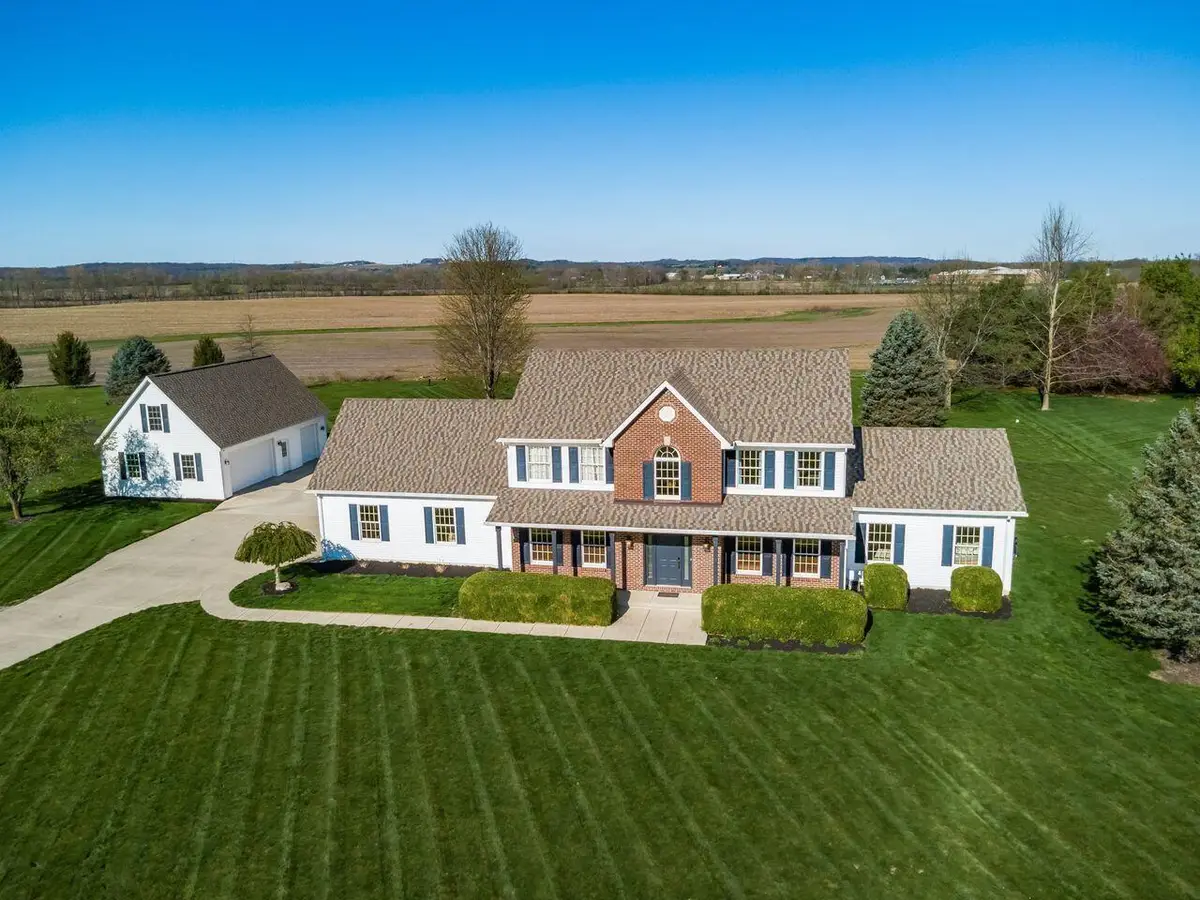 4645 Meadowgrove Drive Nw, Carroll, OH 43112 - #1