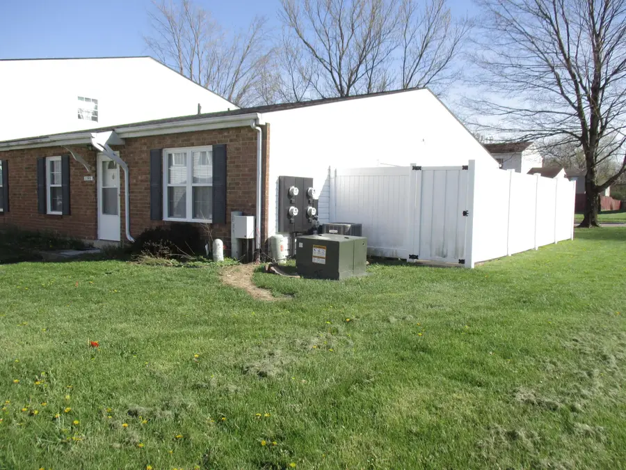 3545 Broadleaf Lane, Columbus, OH 43224 - #3