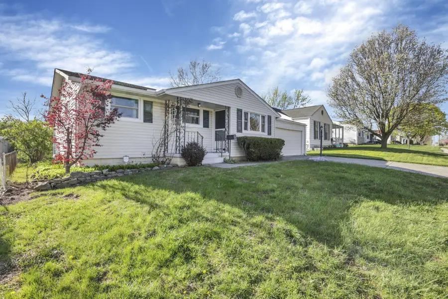 1093 Harwood Drive, Columbus, OH 43228 - #2