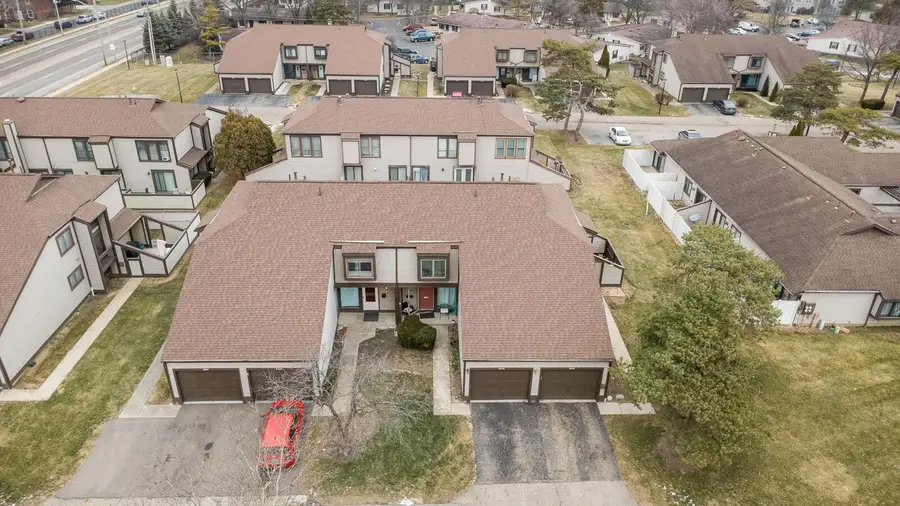 5260 Westbury Drive, Columbus, OH 43228 - #3