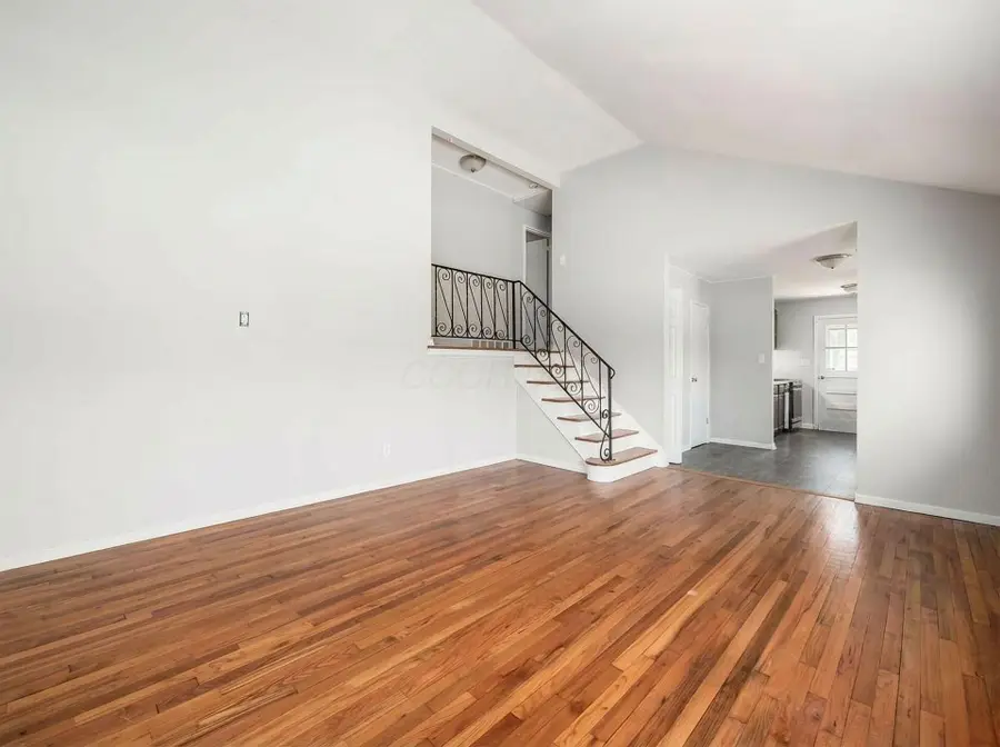 880 Faculty Drive, Columbus, OH 43221 - #3