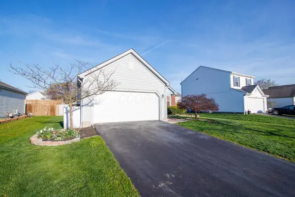 1034 Crossbrook Boulevard, Galloway, OH 43119