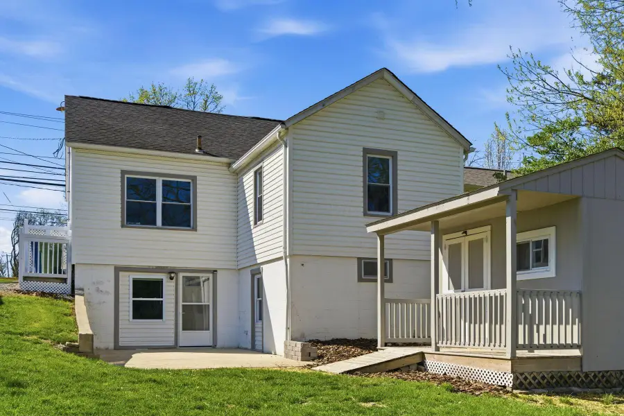 322 W William Street, Delaware, OH 43015 - #3