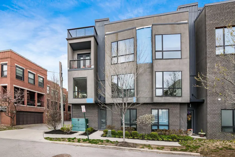 230 Neruda Avenue, Columbus, OH 43215 - #3