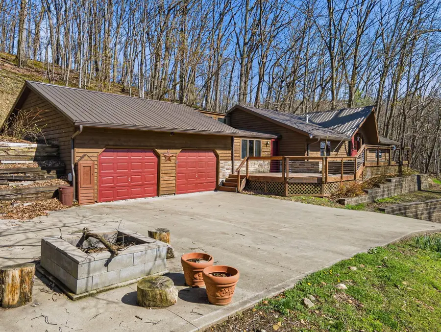 2412 Audrey Drive E, Newark, OH 43055 - #2