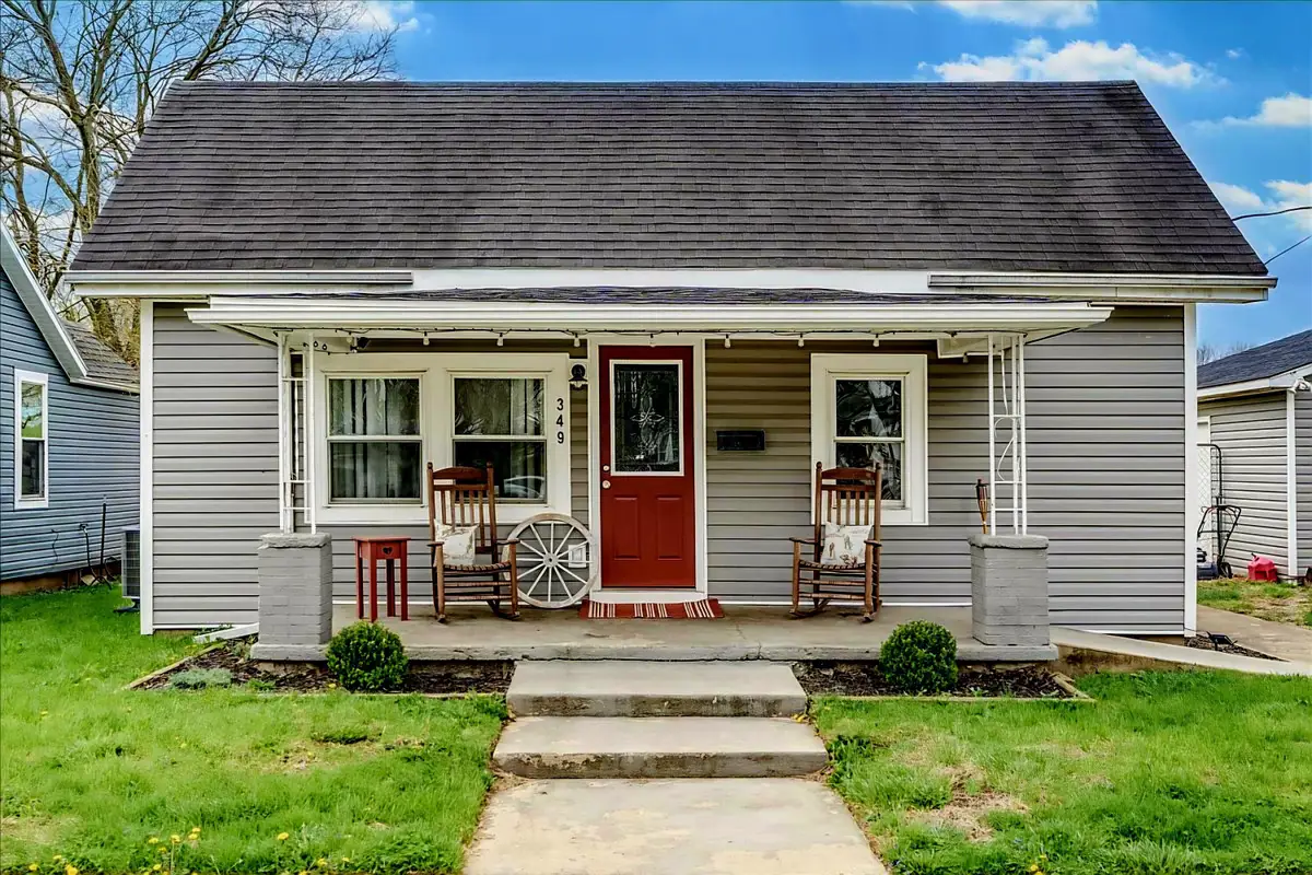 349 Barnes Avenue, Circleville, OH 43113 - #1