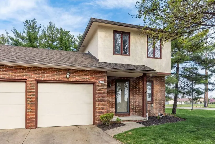 3147 Parkview Drive, Grove City, OH 43123 - #2