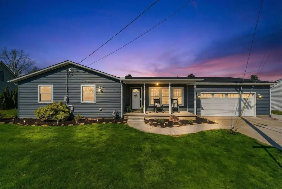 580 Coshocton Avenue, Thornville, OH 43076 - #2