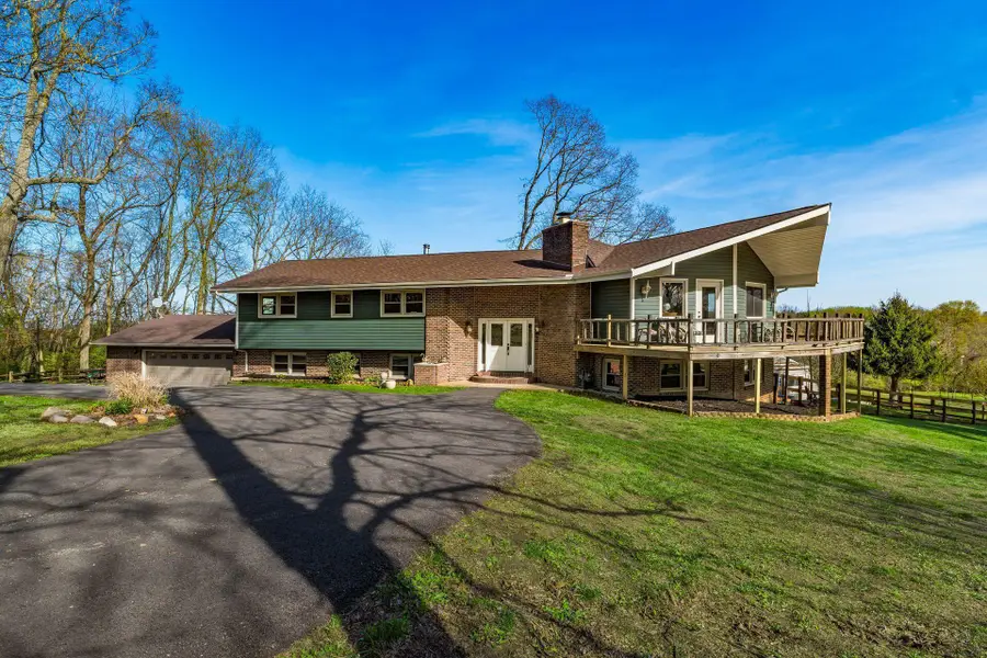 512 N Wooster Way Nw, Lancaster, OH 43130 - #3