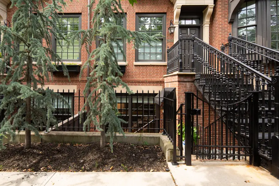 286 E Gay Street, Columbus, OH 43215 - #2