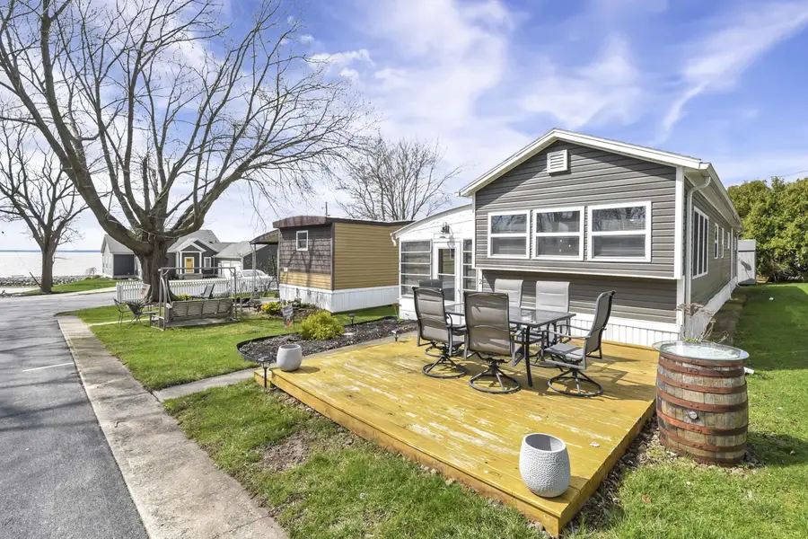 8696 E Bayshore Road, Marblehead, OH 43440 - #3