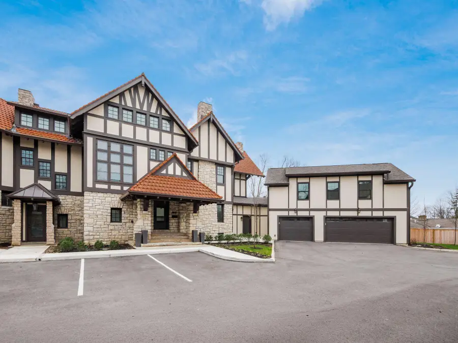 2015 W 5th Avenue, Columbus, OH 43212 - #2