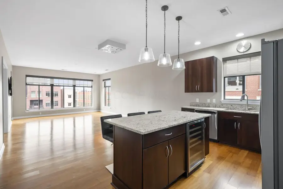 250 Daniel Burnham Square, Columbus, OH 43215 - #3