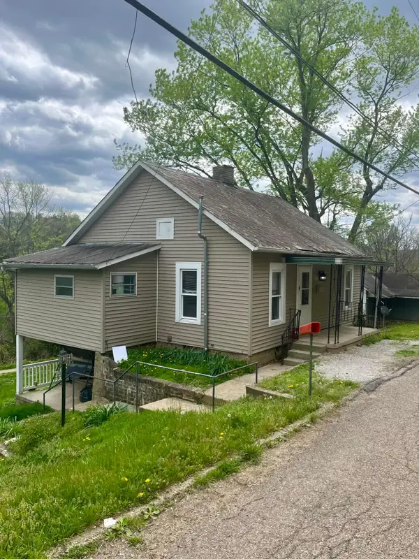 350 Oak Street, Nelsonville, OH 45764
